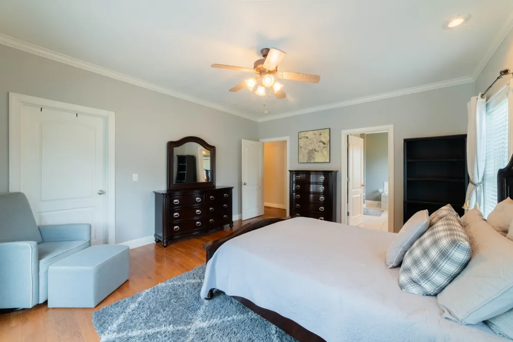 390 Carmen Dr Paris, TN 38242