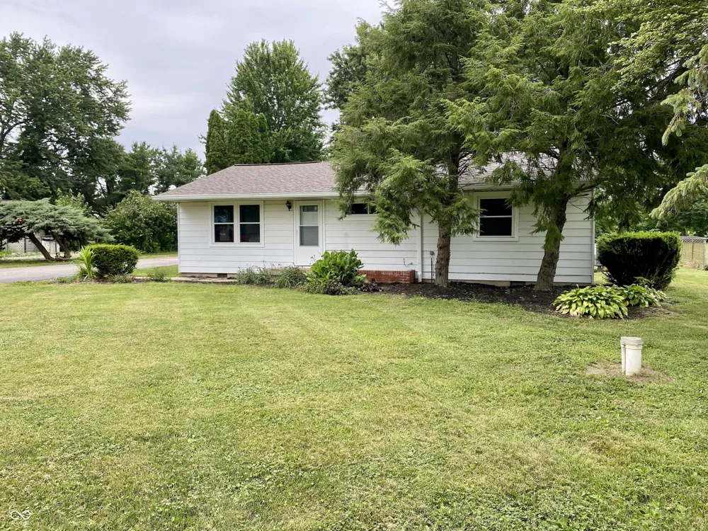 78 W Us Highway 136 Lizton, IN 46149