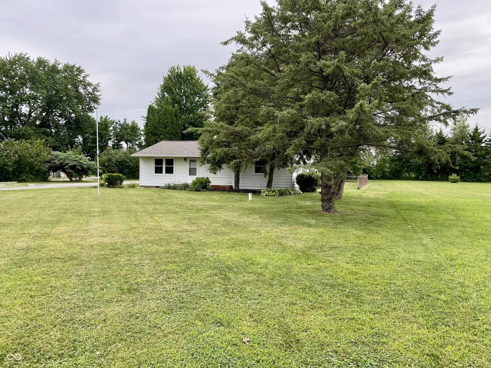 78 W Us Highway 136 Lizton, IN 46149
