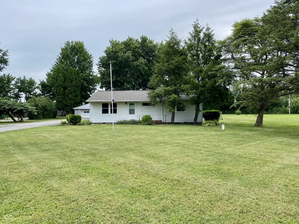 78 W Us Highway 136 Lizton, IN 46149