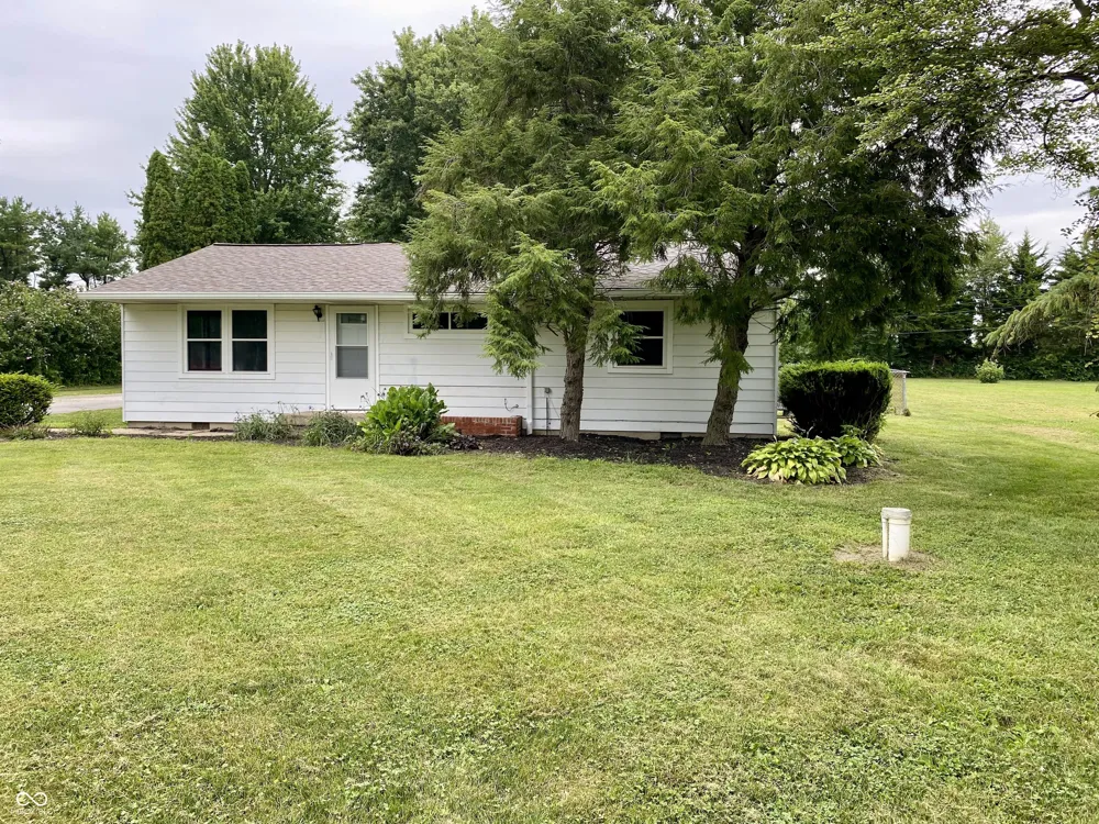 78 W Us Highway 136 Lizton, IN 46149