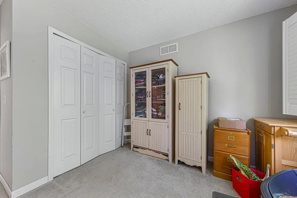 18450 Creeks Bend Drive Minnetonka, MN 55345