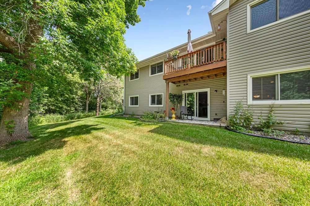 18450 Creeks Bend Drive Minnetonka, MN 55345