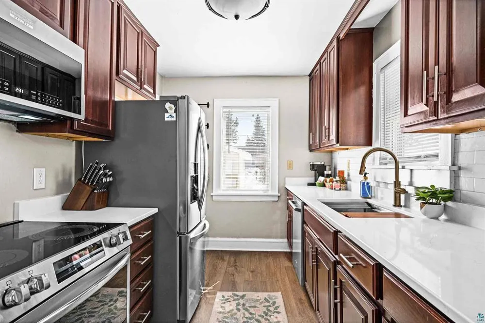 32 Laurel Avenue Superior, WI 54880