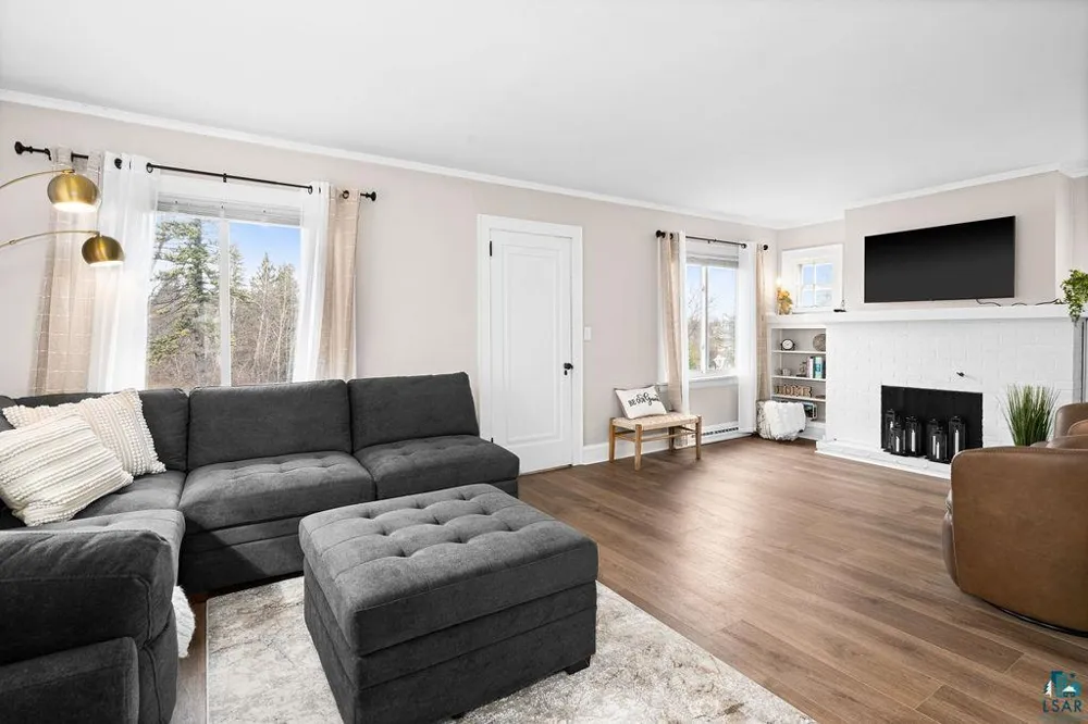 32 Laurel Avenue Superior, WI 54880