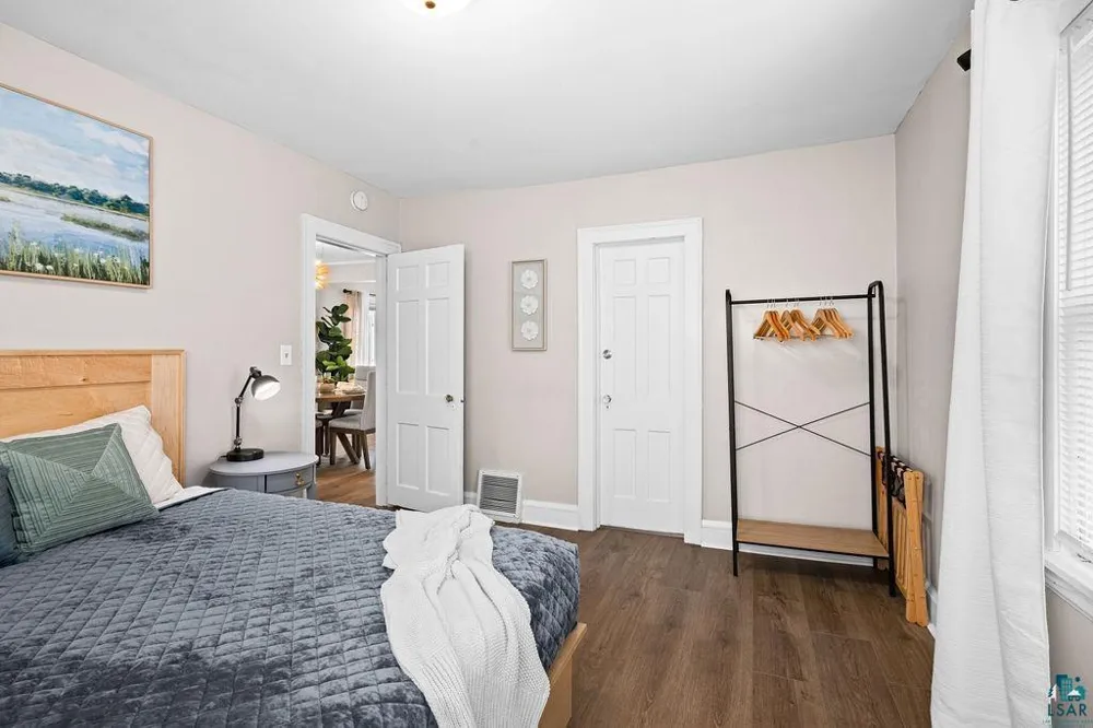 32 Laurel Avenue Superior, WI 54880