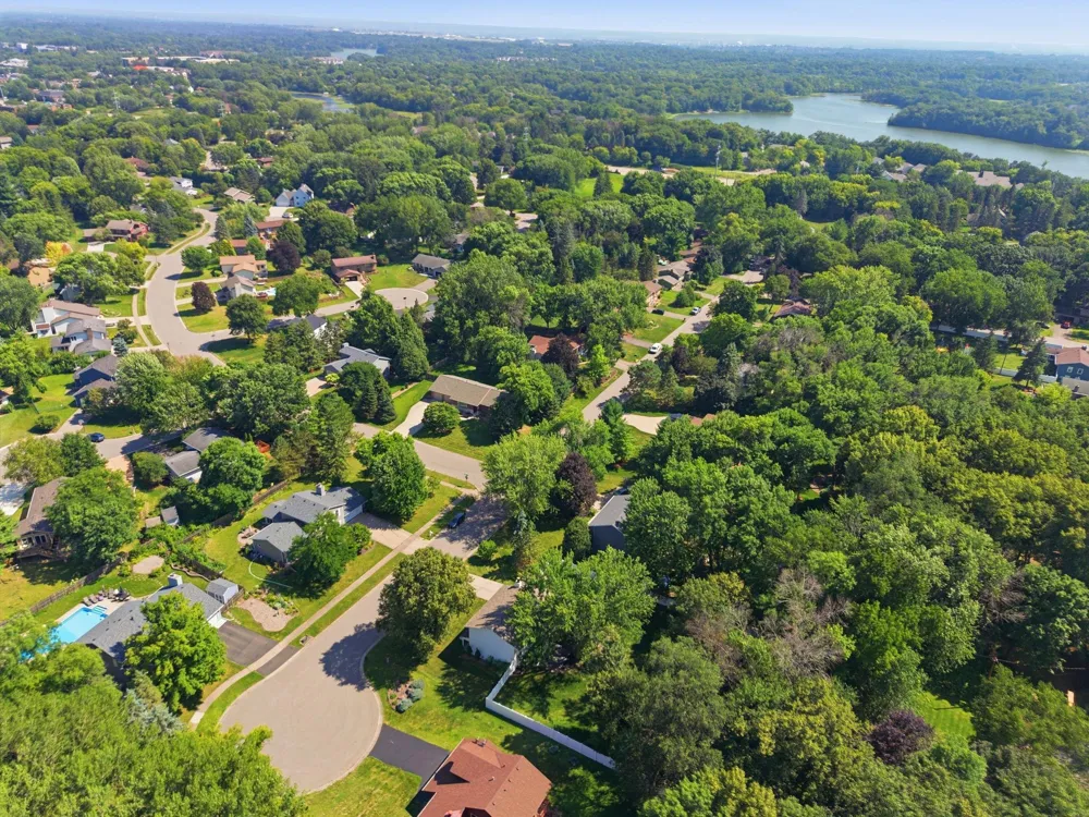 7610 Heritage Road Eden Prairie, MN 55346