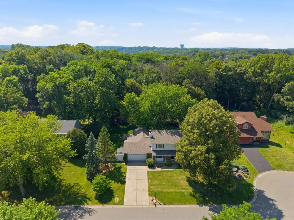 7610 Heritage Road Eden Prairie, MN 55346