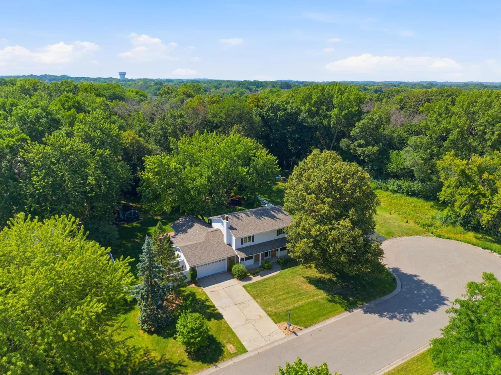 7610 Heritage Road Eden Prairie, MN 55346