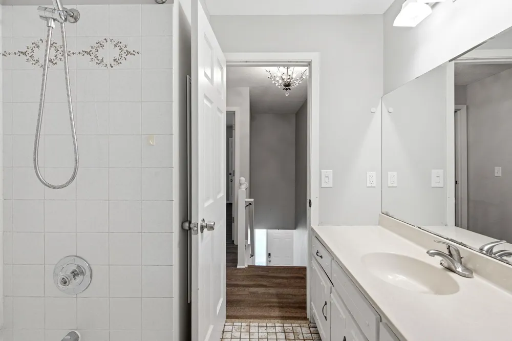 7610 Heritage Road Eden Prairie, MN 55346