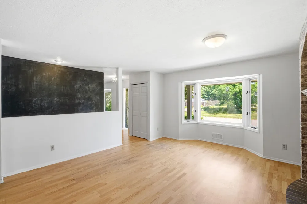 7610 Heritage Road Eden Prairie, MN 55346