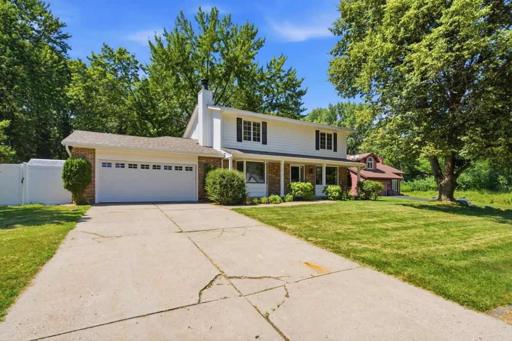 7610 Heritage Road Eden Prairie, MN 55346