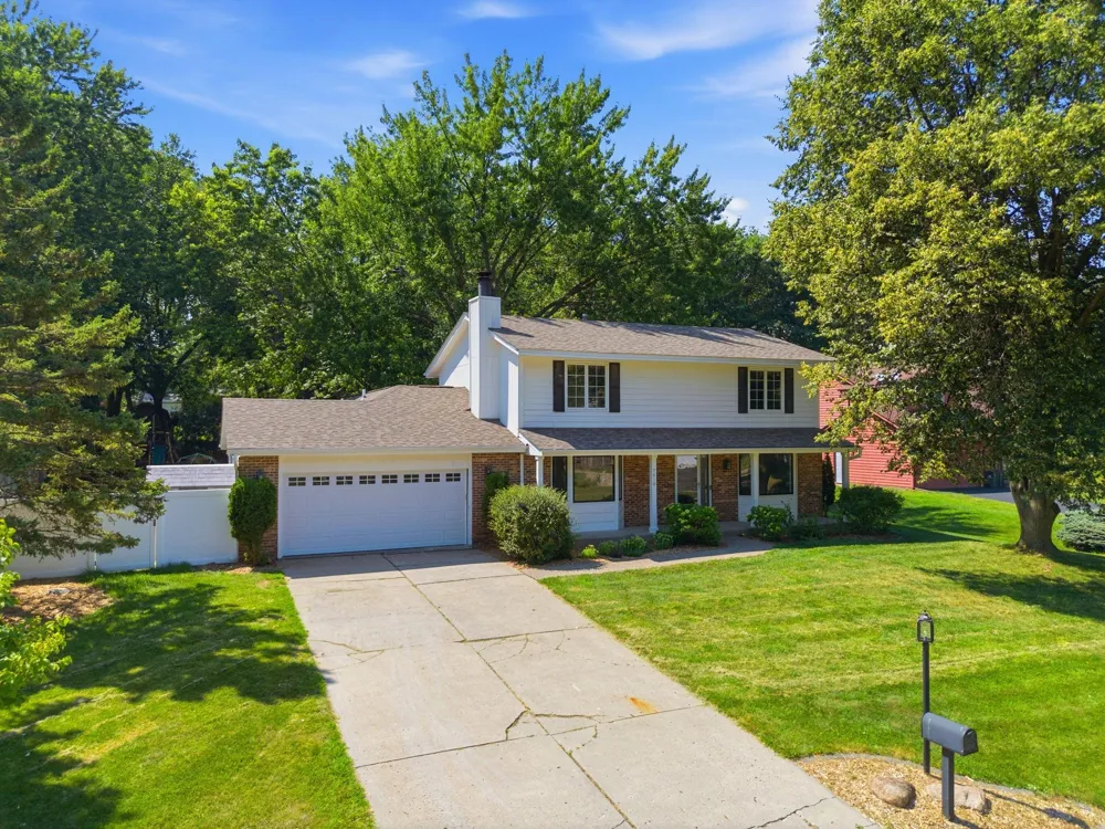 7610 Heritage Road Eden Prairie, MN 55346