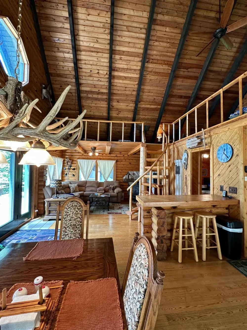 1909 Lynx Island International Falls, MN 56649