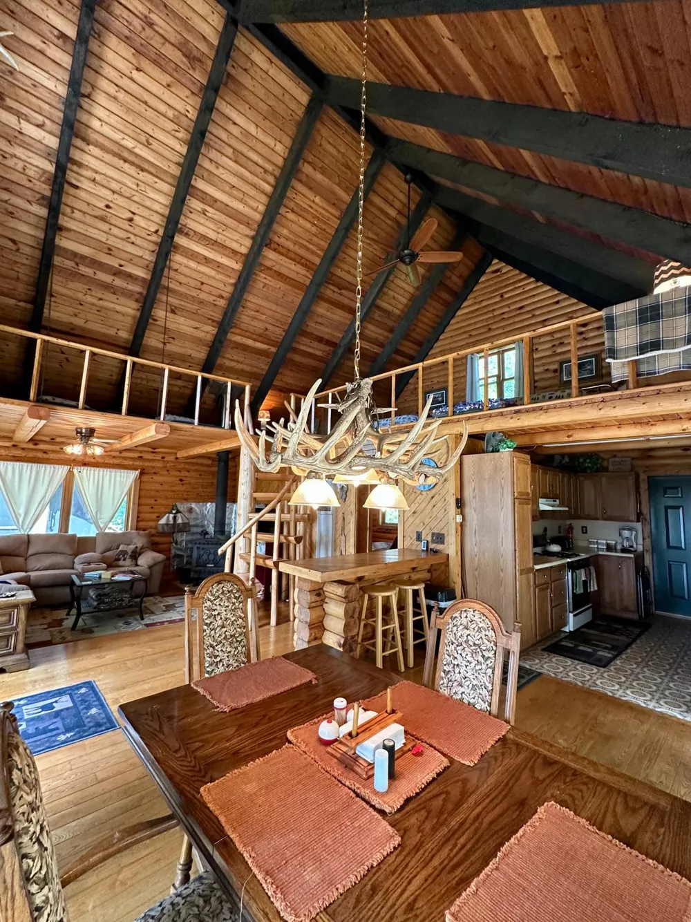 1909 Lynx Island International Falls, MN 56649