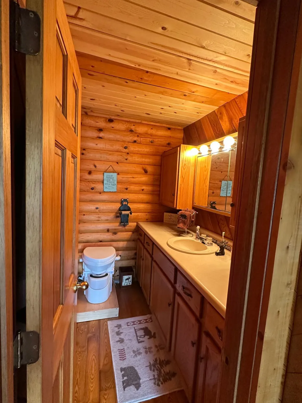 1909 Lynx Island International Falls, MN 56649