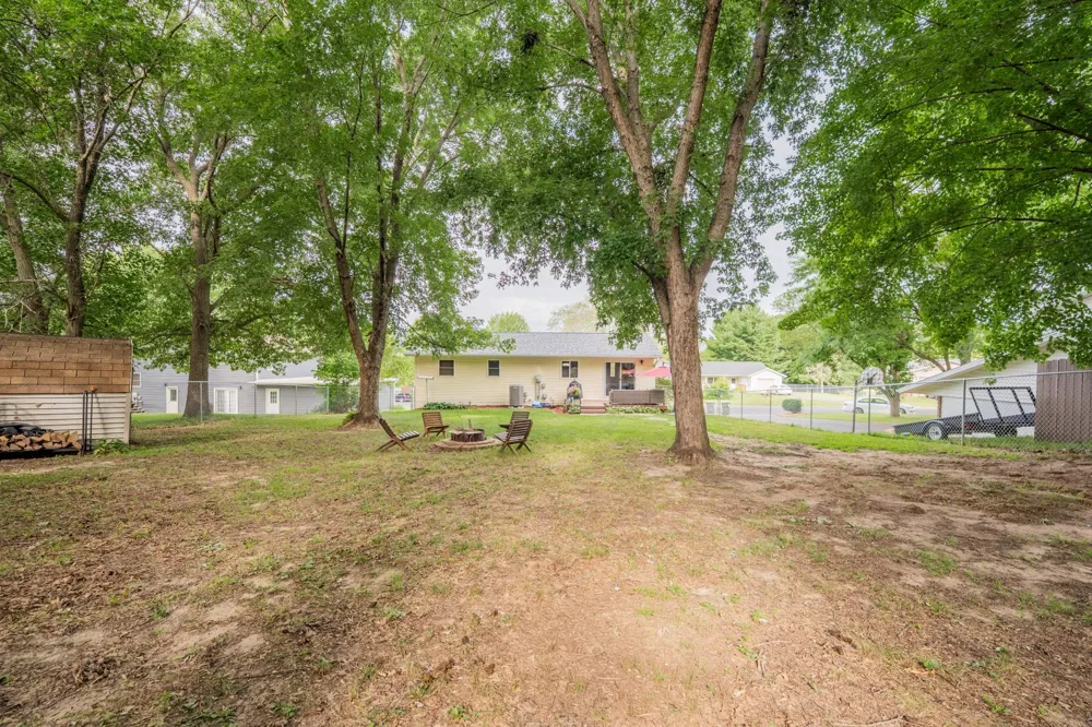 1127 5th Street E Altoona, WI 54720