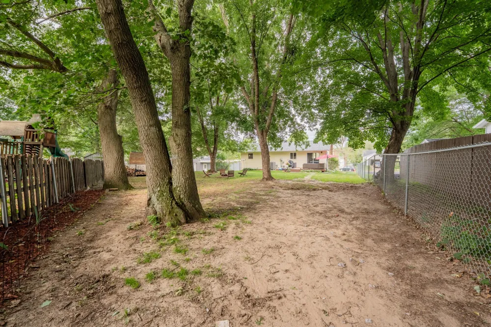 1127 5th Street E Altoona, WI 54720