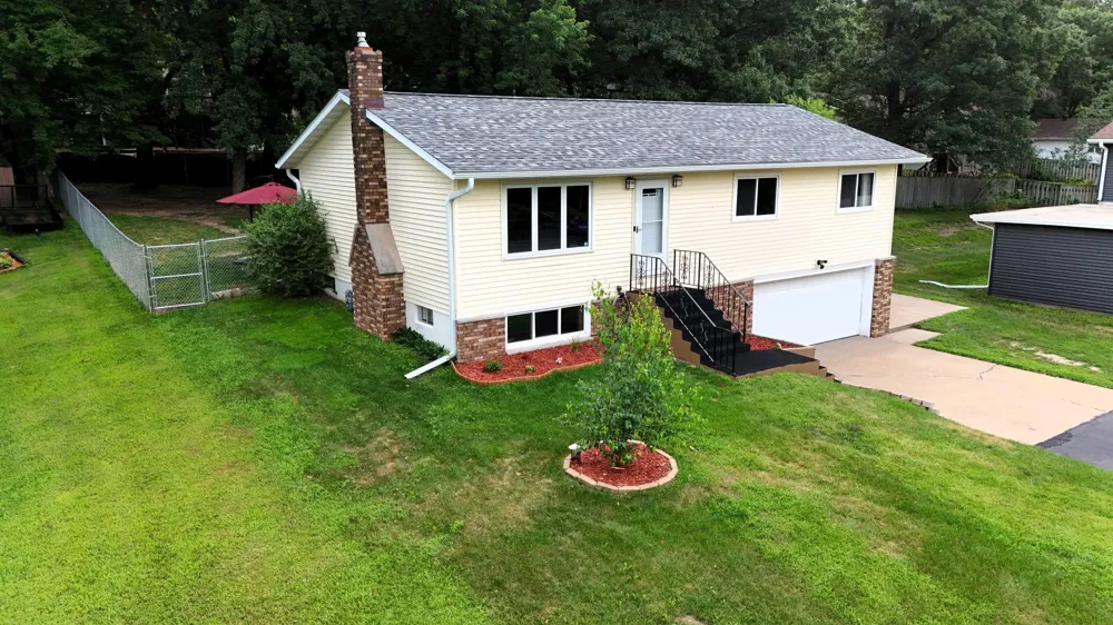 1127 5th Street E Altoona, WI 54720