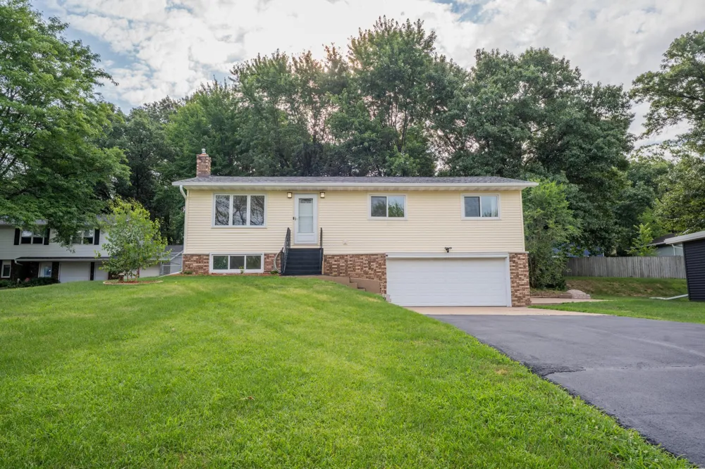 1127 5th Street E Altoona, WI 54720