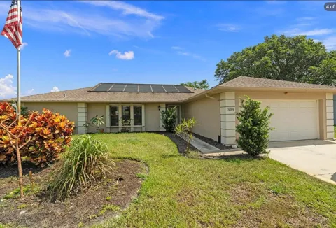 329 SE OAKRIDGE DRIVE