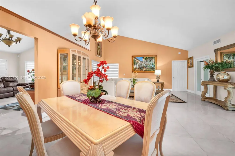 5143 NW 42nd Ter Coconut Creek, FL 33073