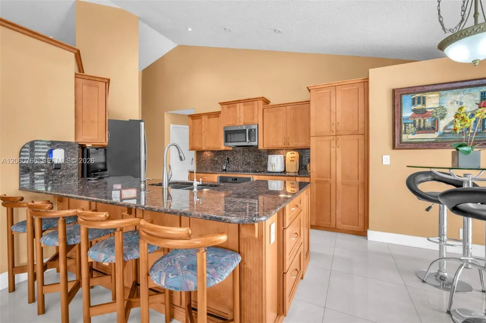 5143 NW 42nd Ter Coconut Creek, FL 33073