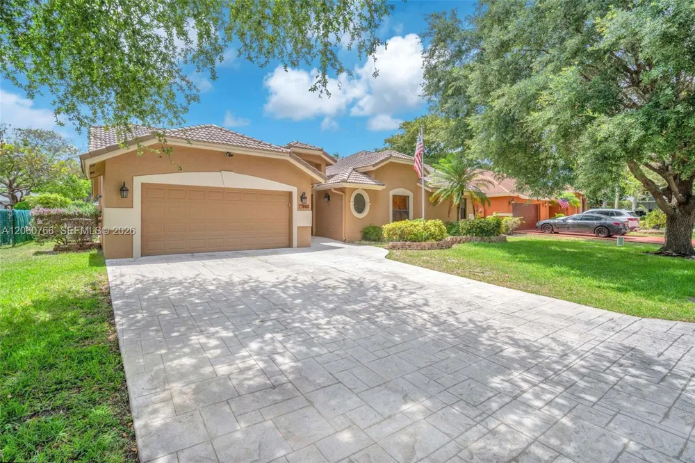 5143 NW 42nd Ter Coconut Creek, FL 33073