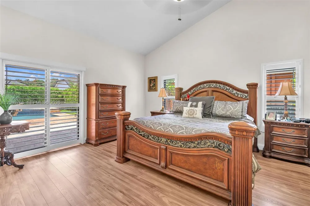 5143 NW 42nd Ter Coconut Creek, FL 33073
