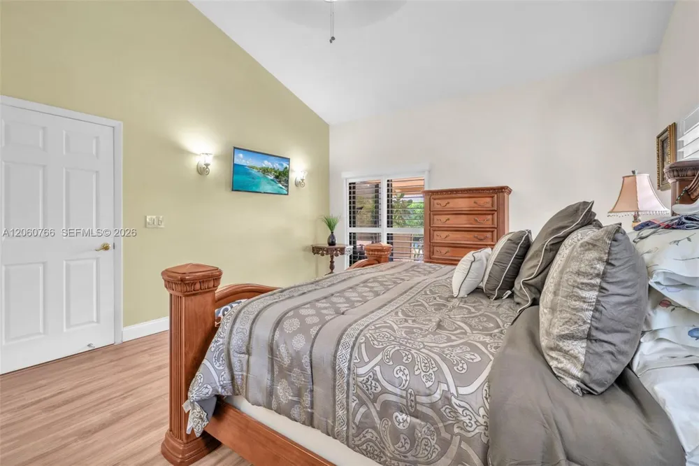 5143 NW 42nd Ter Coconut Creek, FL 33073