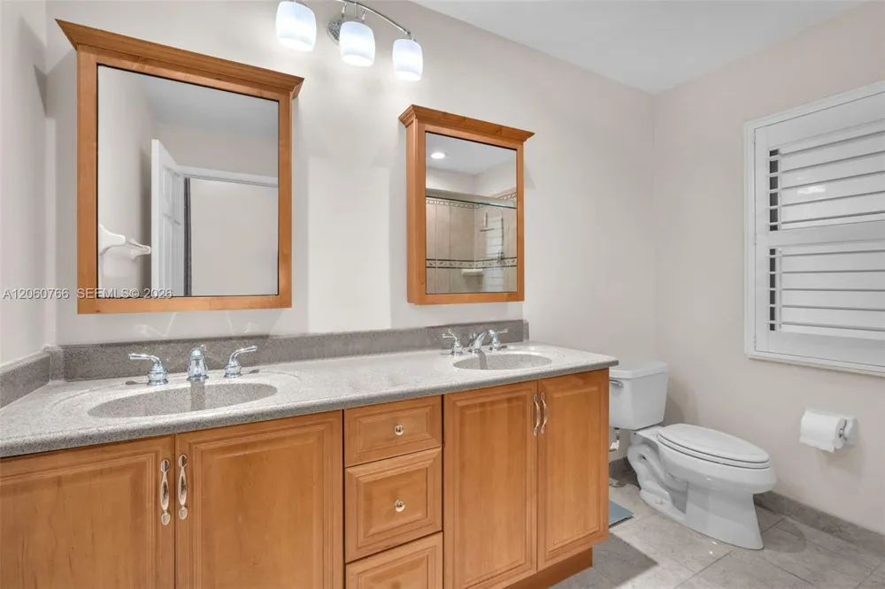 5143 NW 42nd Ter Coconut Creek, FL 33073