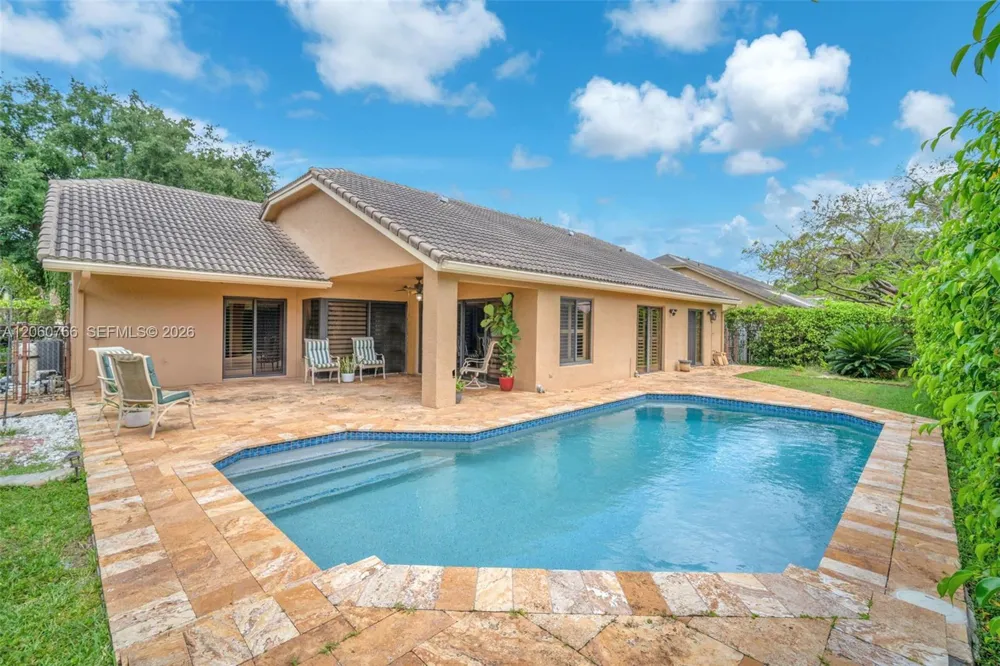 5143 NW 42nd Ter Coconut Creek, FL 33073