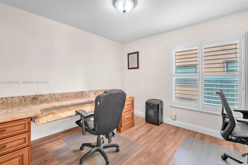5143 NW 42nd Ter Coconut Creek, FL 33073