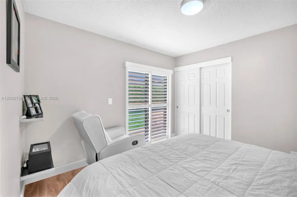 5143 NW 42nd Ter Coconut Creek, FL 33073
