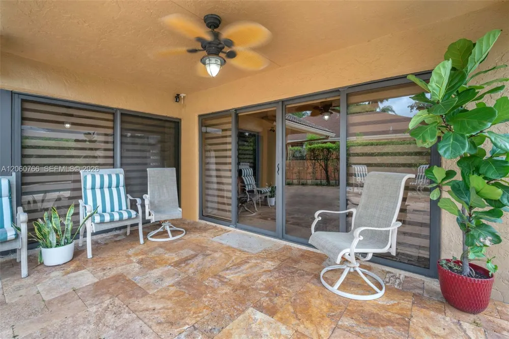 5143 NW 42nd Ter Coconut Creek, FL 33073