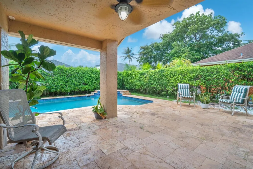 5143 NW 42nd Ter Coconut Creek, FL 33073