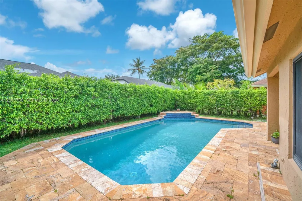 5143 NW 42nd Ter Coconut Creek, FL 33073