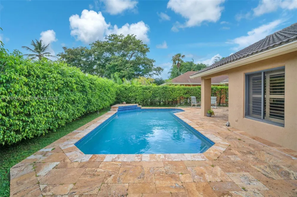 5143 NW 42nd Ter Coconut Creek, FL 33073