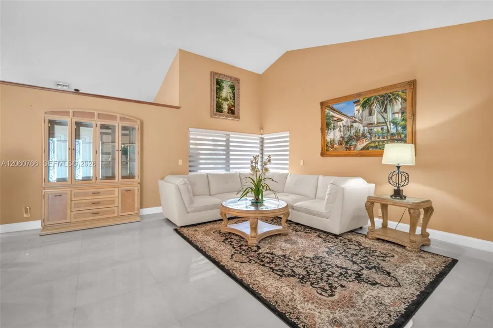 5143 NW 42nd Ter Coconut Creek, FL 33073