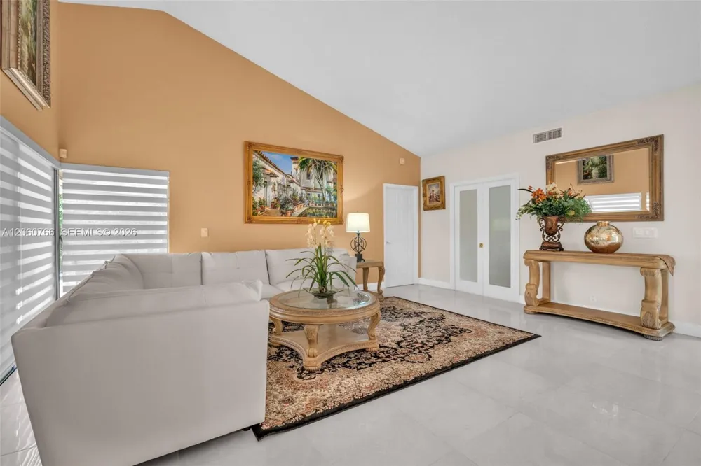 5143 NW 42nd Ter Coconut Creek, FL 33073