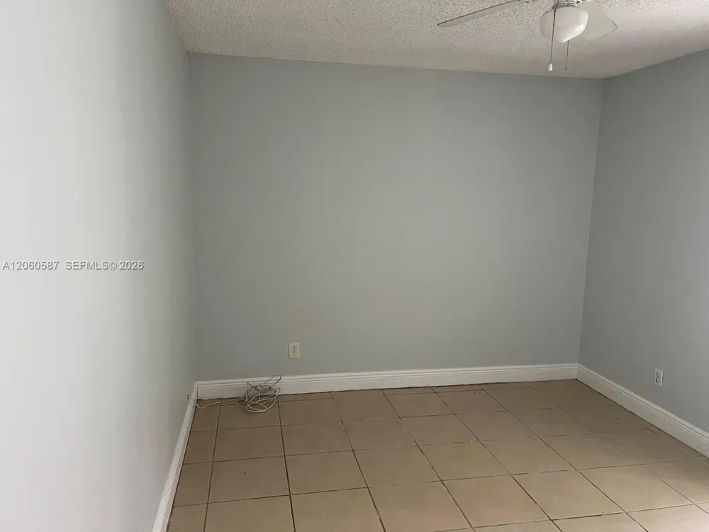 738 SW 9th St Florida City, FL 33034