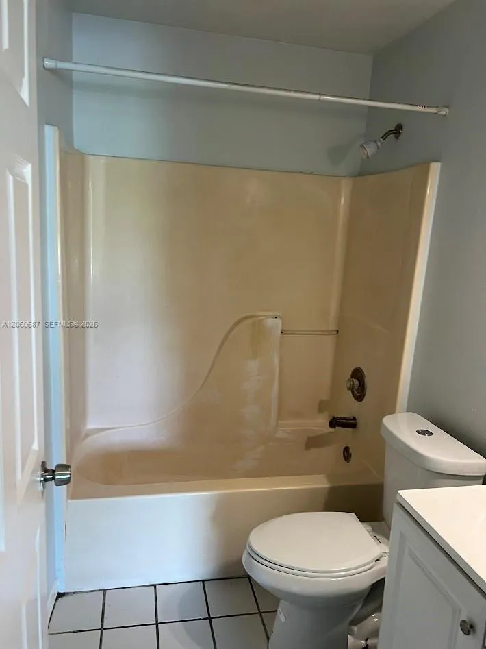 738 SW 9th St Florida City, FL 33034