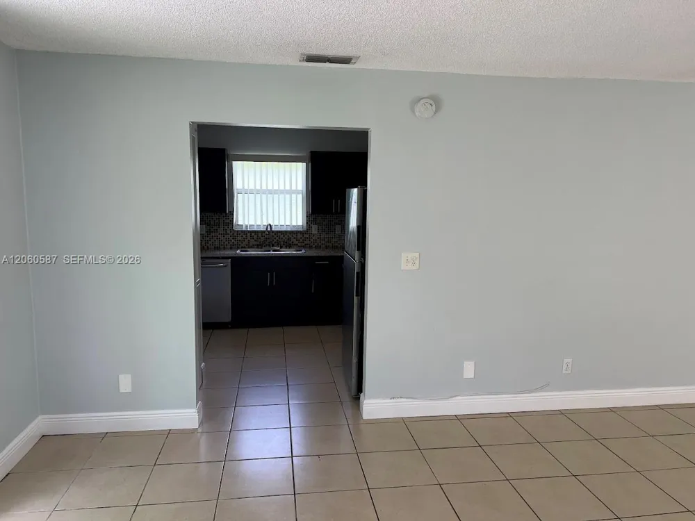 738 SW 9th St Florida City, FL 33034