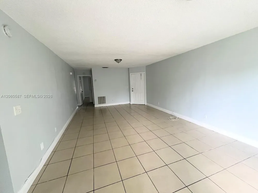 738 SW 9th St Florida City, FL 33034