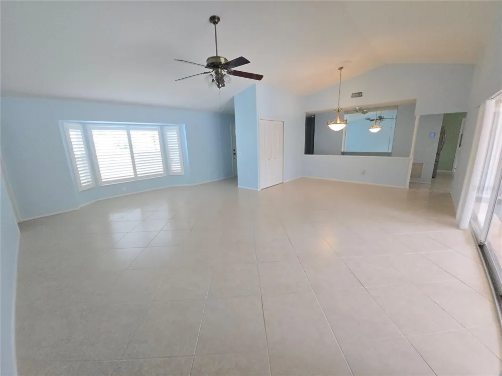 3601 GARDEN LAKES CLENET Bradenton, FL 34203