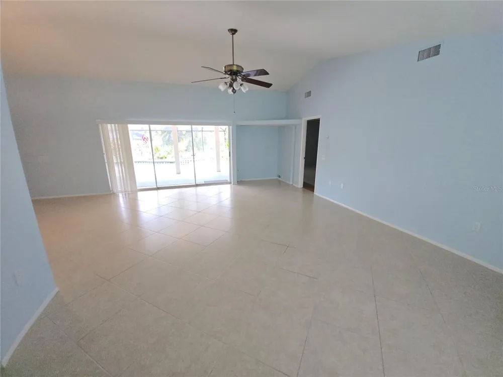3601 GARDEN LAKES CLENET Bradenton, FL 34203