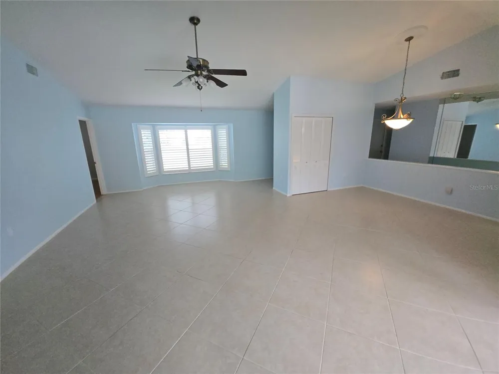 3601 GARDEN LAKES CLENET Bradenton, FL 34203