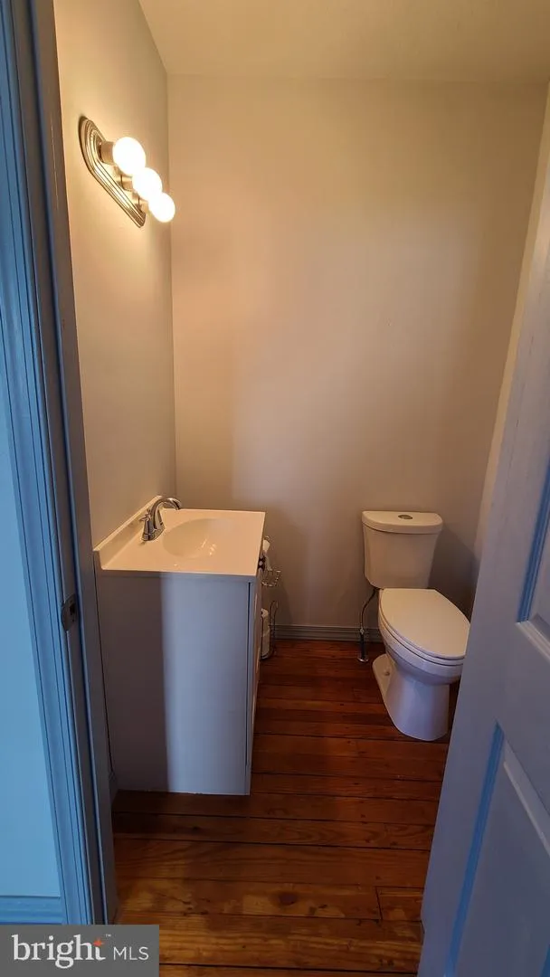 3213 WALNUT STREET Springtown, PA 18081