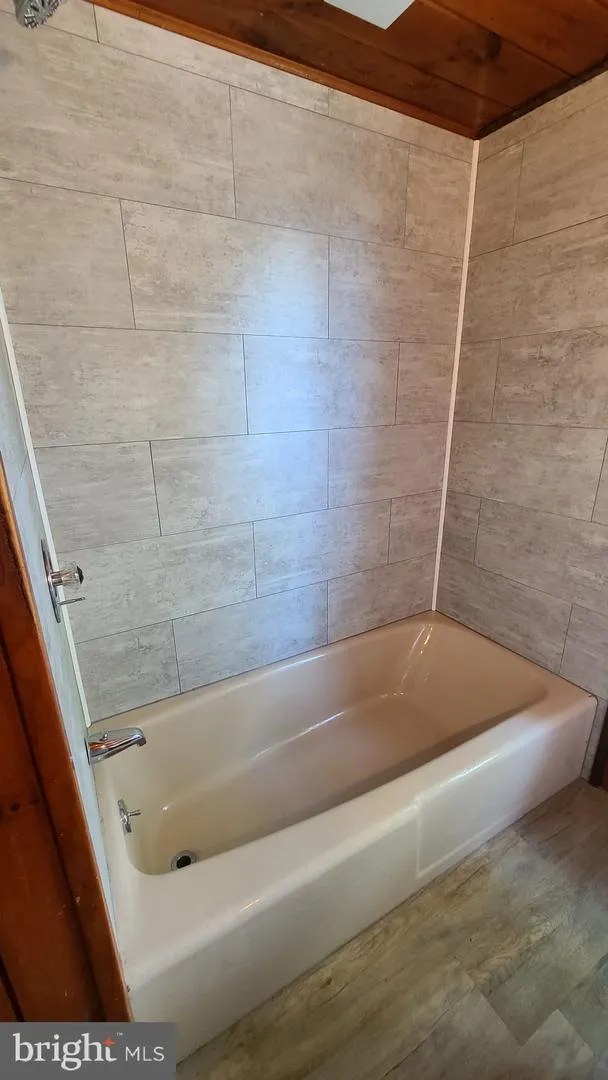 3213 WALNUT STREET Springtown, PA 18081