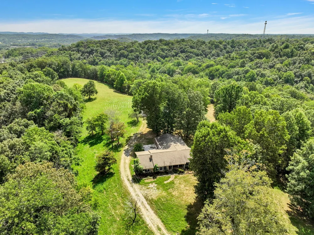 8455 Lewis Rd Nashville, TN 37221